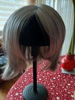 Mooie Pruik te Koop, Kleding | Dames, Hoeden en Petten, One size fits all, Ophalen of Verzenden, Pet, Onbekend