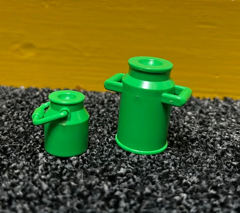 Melkbus groen klein en groot in 1 koop, Ophalen of Verzenden, Zo goed als nieuw