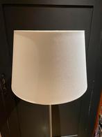Staande lamp met crème lampenkap, Gebruikt, Rond, Ophalen of Verzenden, Crème