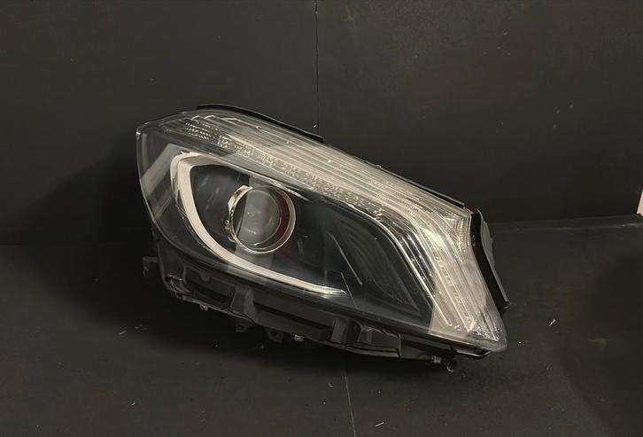 Mercedes A-Klasse W176 Bi-Xenon Koplamp Rechts, Auto-onderdelen, Verlichting, Mercedes-Benz, Gebruikt, Ophalen of Verzenden