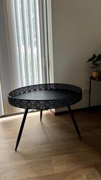 Zwarte ronde bijzettafel met lief boho motiefje, Huis en Inrichting, Tafels | Bijzettafels, Metaal of Aluminium, 55 tot 75 cm