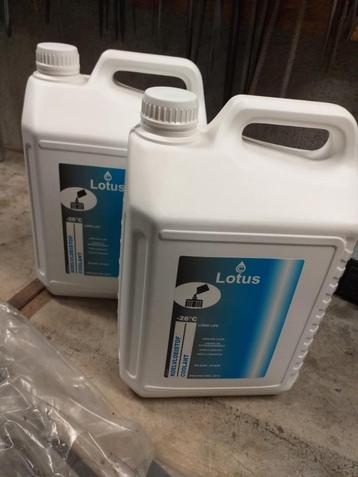 Koelvloeistof 10 liter beschikbaar voor biedingen
