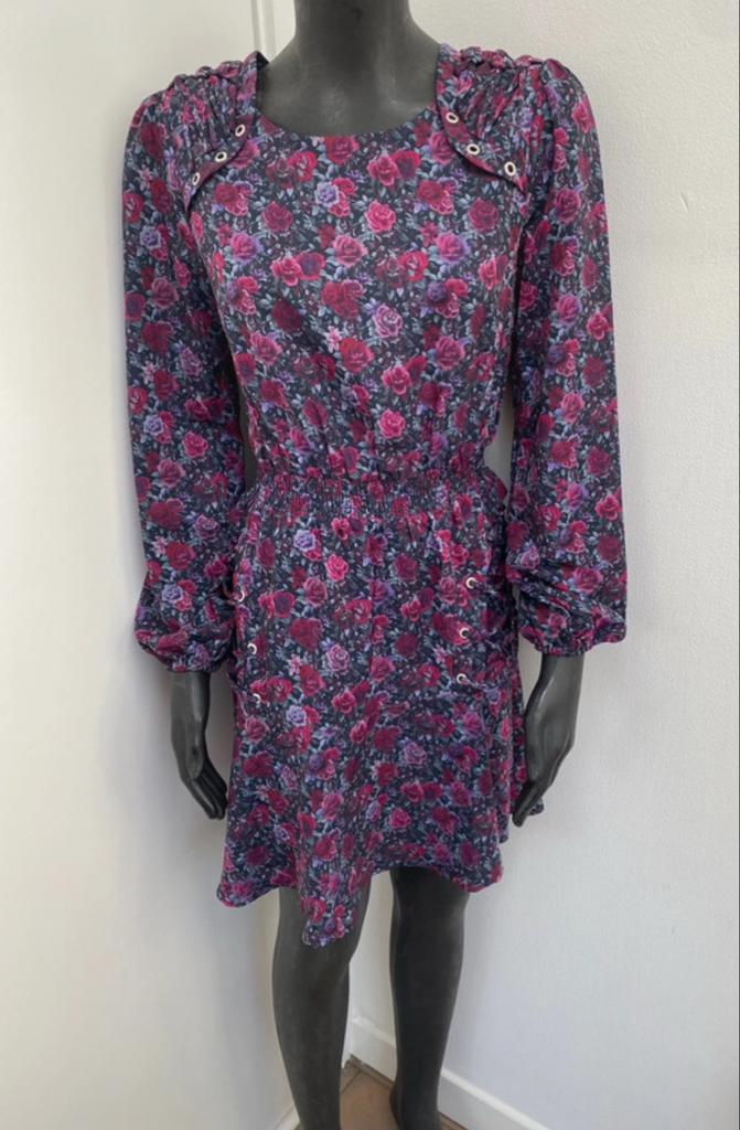 Nieuwe NIKKIE jurk met rozenprint, mt XS!, Kleding | Dames, Jurken, Nieuw, Maat 34 (XS) of kleiner, Paars, Boven de knie, Ophalen of Verzenden