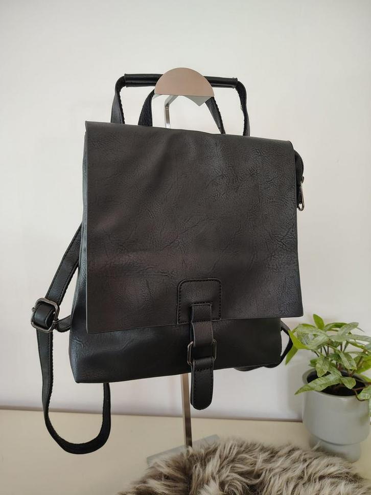 Stoere zwarte 2 in 1 schouder/rug tas, Sieraden, Tassen en Uiterlijk, Tassen | Reistassen en Weekendtassen, Zo goed als nieuw