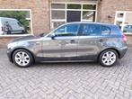 BMW 1-serie 116i High Executive, Auto's, BMW, 1596 cc, Gebruikt, Zwart, 4 cilinders