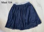 Donkerblauw tule rokje maat 104. Komt uit een rookvrij huis., Ophalen of Verzenden, Zo goed als nieuw, Meisje, Jurk of Rok