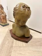 Vintage lachend meisje buste - Jean Baptiste Pigalle, Antiek en Kunst, Kunst | Beelden en Houtsnijwerken, Ophalen of Verzenden
