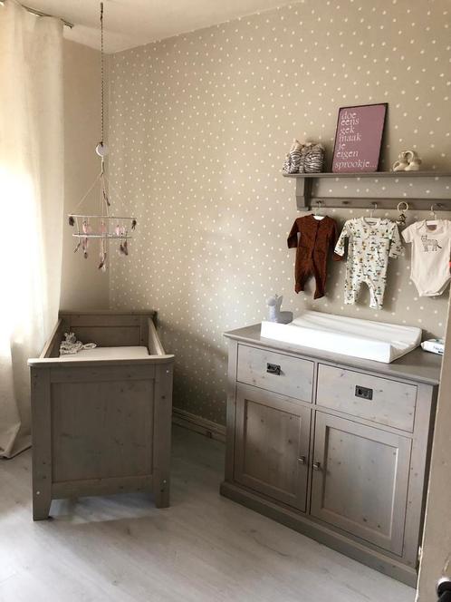 Complete kinderkamer ledikant + comode + kledingkast + kapst, Kinderen en Baby's, Kinderkamer | Commodes en Kasten, Gebruikt, Commode