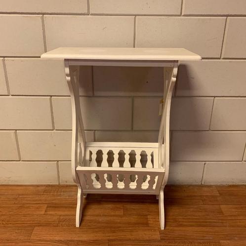 Lectuurbak - white wash - 60 x 30 cm – Bij TTM Wonen, Huis en Inrichting, Woonaccessoires | Krantenbakken en Lectuurbakken, Nieuw