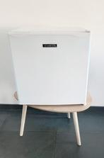 Kintech mini koelkast / campingkoelkast in zeer goede staat!, Witgoed en Apparatuur, Koelkasten en IJskasten, Ophalen, Minder dan 85 cm