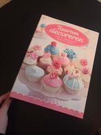 Taarten Decoreren Boek, Hobby en Vrije tijd, Taarten en Cupcakes maken, Ophalen of Verzenden, Zo goed als nieuw, Taarten of Cupcakes