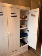 Woood 3 deurs Connect kledingkast | garderobekast, Huis en Inrichting, Kasten | Kledingkasten, Ophalen, Grenenhout, Modern, Woood