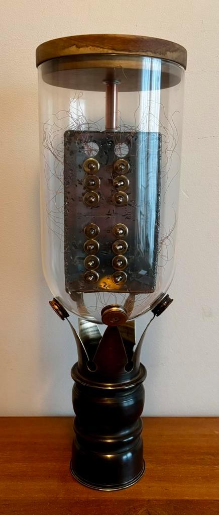 Market Garden bodemvondst WWII trench art, Verzamelen, Militaria | Tweede Wereldoorlog, Kunstobject, Nederland, Verzenden