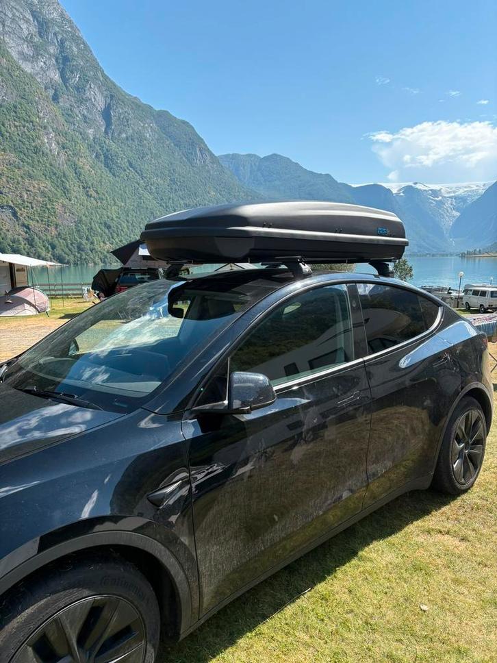 TE HUUR - Grote dakkoffer 500 liter - 75 kg draaggewicht, Auto diversen, Dakkoffers, Zo goed als nieuw, Ophalen