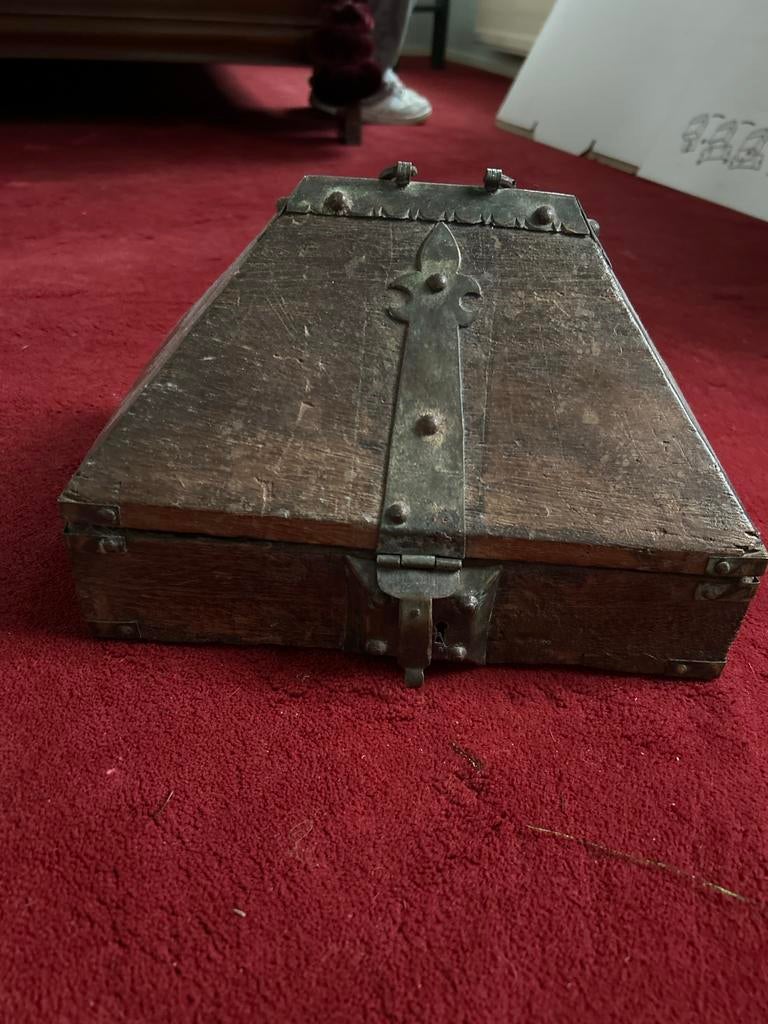 Oude Indiase wierookdoos, Ophalen of Verzenden, Gebruikt, Overige houtsoorten, Minder dan 50 cm