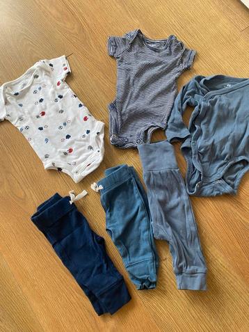 Babykleding pakket newborn beschikbaar voor biedingen