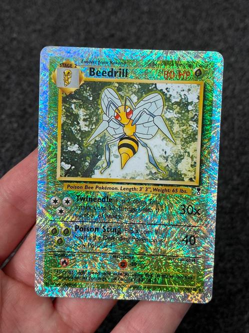 Pokémon Beedrill Rev. holo #20 legendary collection, Hobby en Vrije tijd, Verzamelkaartspellen | Pokémon, Zo goed als nieuw, Losse kaart