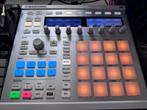 Native Instruments Maschine MK1 White, Muziek en Instrumenten, Midi-apparatuur, Ophalen of Verzenden, Zo goed als nieuw
