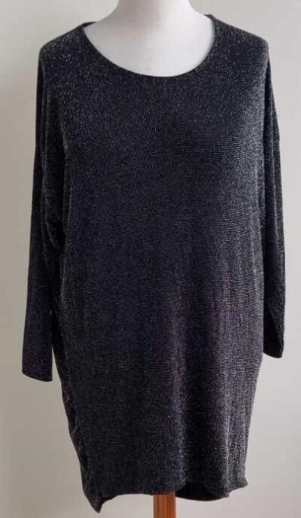 Made in Italy zwart tuniek trui met glimmertjes mt. XL, Kleding | Dames, Truien en Vesten, Zo goed als nieuw, Maat 46/48 (XL) of groter