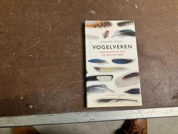 vogels veren beschikbaar voor biedingen