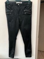 Zwarte Lederlook broek 44, Ophalen of Verzenden, Zo goed als nieuw, Zwart, W33 - W36 (confectie 42/44)