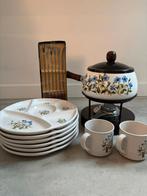 Vintage fondue set met bloemenmotief en accessoires, Witgoed en Apparatuur, Fonduesets, Ophalen of Verzenden, Gebruikt, Brander