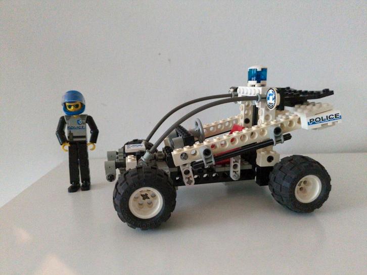 Lego technic 8230 Coastal Cop Buggy / Police Buggy, Kinderen en Baby's, Speelgoed | Duplo en Lego, Gebruikt, Ophalen of Verzenden