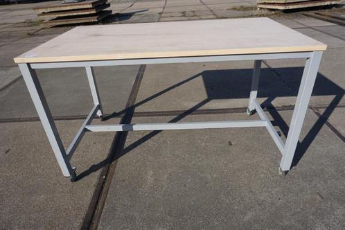 Werktafel bureau statafel sta bureau, bartafel koffietafel, Huis en Inrichting, Bureaus, Gebruikt, Stabureau, Met wielen, Ophalen of Verzenden