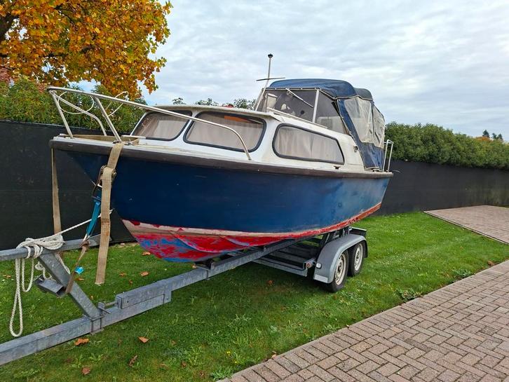 Kilkruiser Kajuitboot 5.5m + Trailer (Opknapper), Watersport en Boten, Motorboten en Motorjachten, Gebruikt, Polyester, 6 tot 9 meter