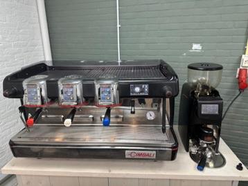 Cimbali M100 DT3 TurboStoom met Bluetooth molen 2019 beschikbaar voor biedingen