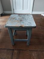 Oud houten tafeltje / krukje, Huis en Inrichting, Stoelen, Ophalen of Verzenden, Gebruikt, Bruin, Eén