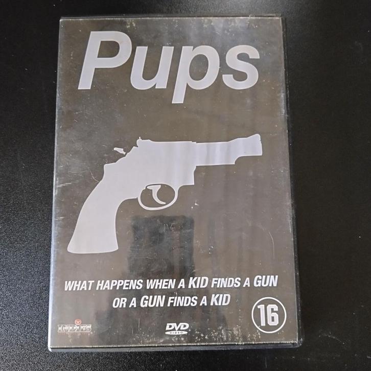 A5-2) Pups, Cd's en Dvd's, Dvd's | Overige Dvd's, Zo goed als nieuw, Vanaf 16 jaar, Ophalen of Verzenden