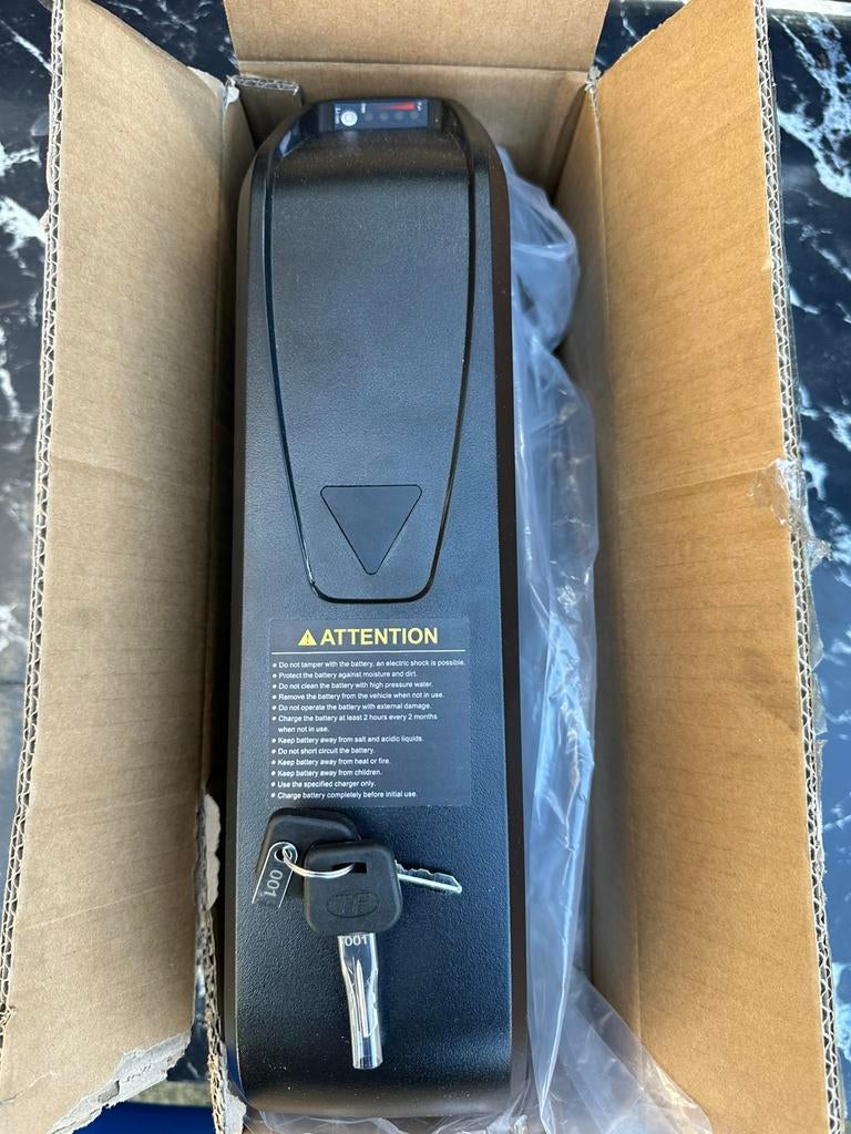 Nieuwe accu V8 en V8 max Ultra, Fietsen en Brommers, Ophalen of Verzenden, Zo goed als nieuw