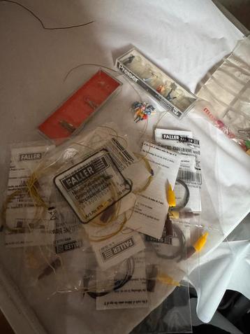 Faller Lampjes & H0 Figuren - Diverse Onderdelen beschikbaar voor biedingen