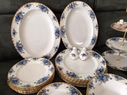 Royal albert MOONLIGHT ROSE 💙🤍💙🤍, Verzamelen, Porselein, Kristal en Bestek, Ophalen