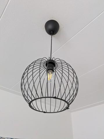 Lamps lights + bulbs beschikbaar voor biedingen