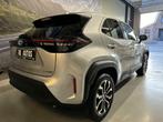 Toyota Yaris Cross 1.5 Hybrid Dynamic /Stoel-Stuurverwarming, Auto's, Stof, Gebruikt, Met garantie (alle), 1490 cc