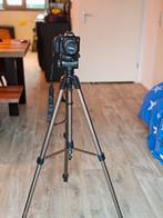 Camera Canon EOS 2000d met een Driepoot Statief, Audio, Tv en Foto, Fotografie | Statieven en Balhoofden, Ophalen, Zo goed als nieuw