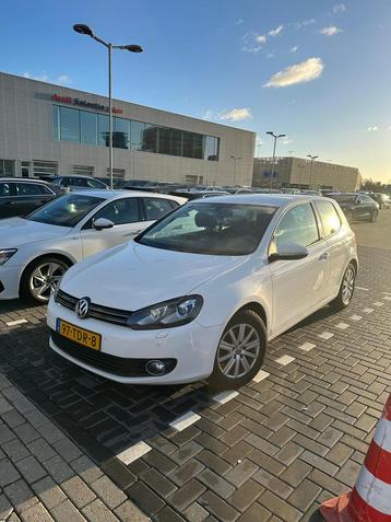 Volkswagen Golf 1.2 TSI 77KW DSG 2012 Wit beschikbaar voor biedingen