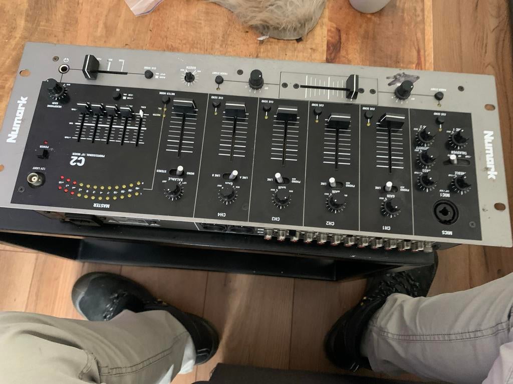 Numark C2 Mengpaneel - Zonder Kabels, Muziek en Instrumenten, Mengpanelen, Ophalen of Verzenden, Gebruikt, Minder dan 5 kanalen