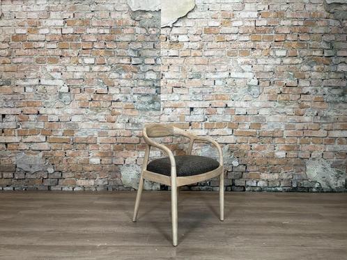 Eichholtz Beale bij TheReSales, Huis en Inrichting, Stoelen, Zo goed als nieuw, Eén, Hout, Stof, Overige kleuren, Ophalen of Verzenden