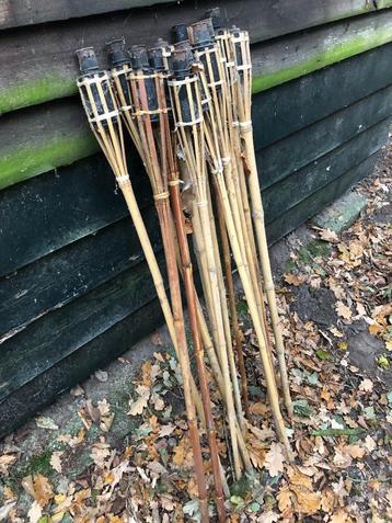 10 tuinfakkels beschikbaar voor biedingen