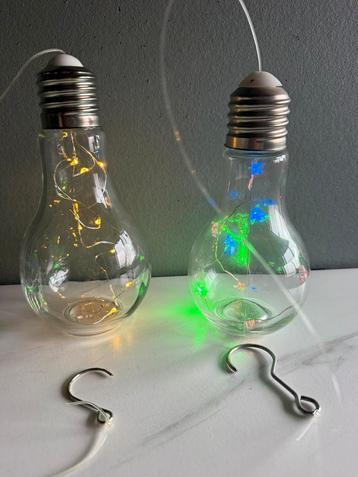 Lampen in de vorm van een gloeilamp beschikbaar voor biedingen