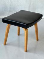 Pastoe PB02 kruk Cees Braakman vintage design krukje 1952, Huis en Inrichting, Krukjes, Ophalen, Gebruikt, Pastoe, NL