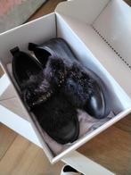 Zwarte Guess Instappers met Bont - Zo goed als nieuw, Guess, Ophalen of Verzenden, Zo goed als nieuw, Instappers