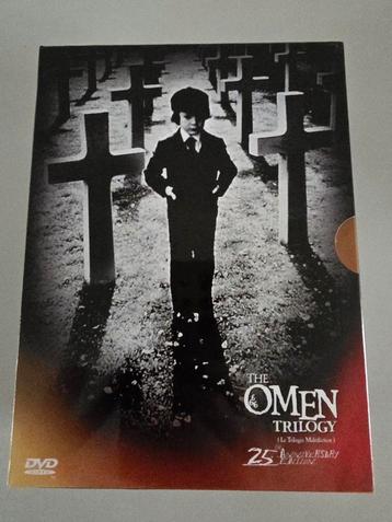 Dvd the omen trilogy beschikbaar voor biedingen