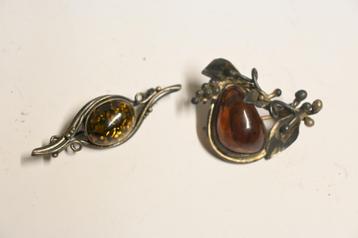 2x zilveren broche barnsteen origineel oud antiek beschikbaar voor biedingen
