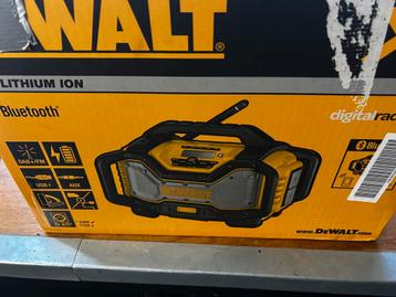 DeWalt bouwradio dcr 027.  Nieuw in doos! beschikbaar voor biedingen