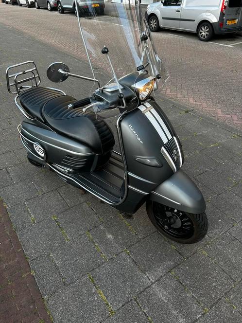 Peugeot Django Scooter, Fietsen en Brommers, Scooters | Peugeot, Zo goed als nieuw, Overige modellen, Maximaal 25 km/u, Benzine