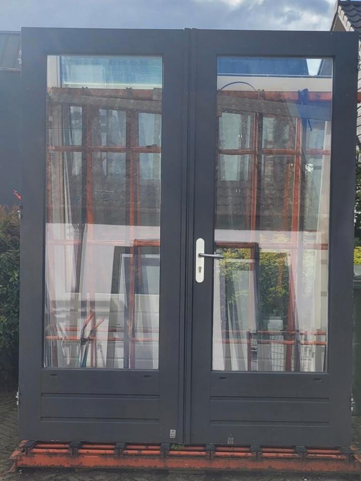 Mooie set hardhouten openslaande tuindeuren, Doe-het-zelf en Verbouw, Deuren en Horren, Gebruikt, Buitendeur, 215 cm of meer, 120 cm of meer